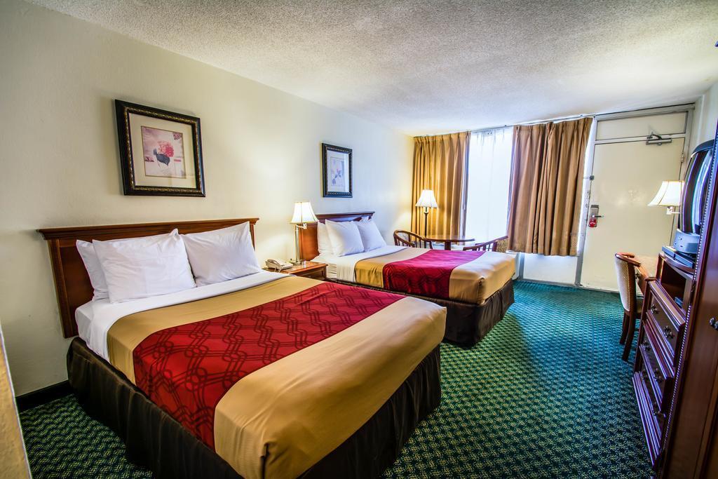 Lodge Econo Port Canaveral Area *